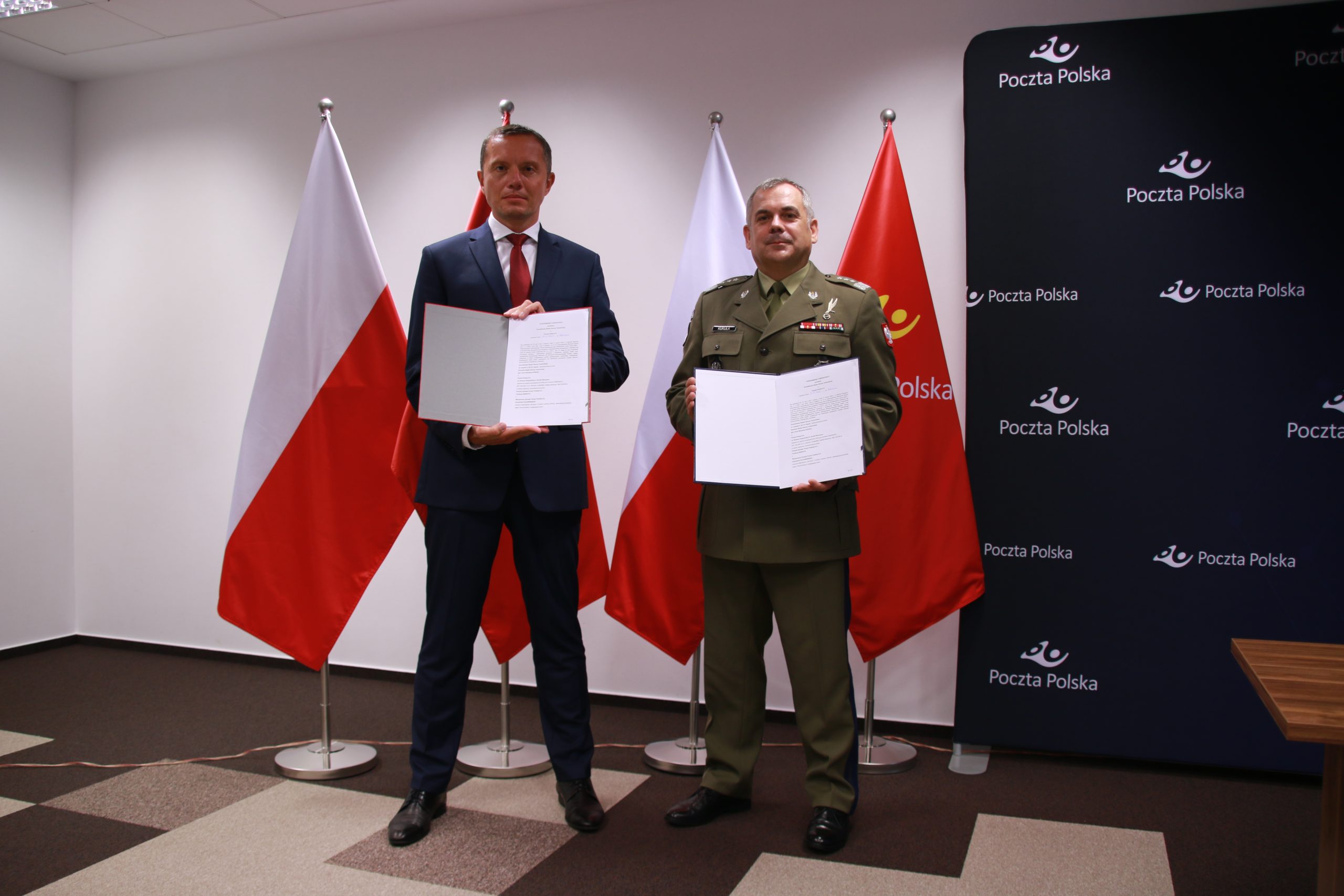  Poczta Polska podpisała porozumienie z WOT, którego celem jest wzmocnienie zdolności obronnych państwa 